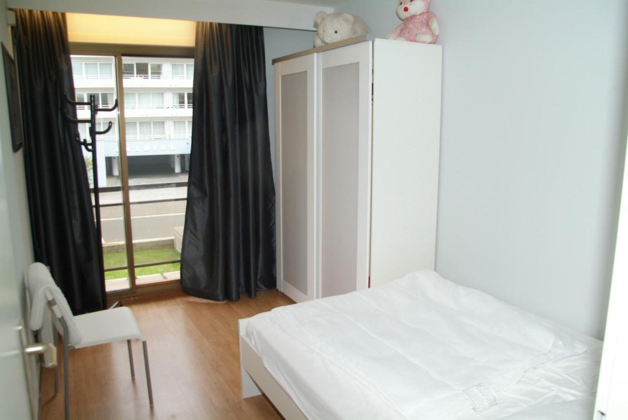 Ruim, Lichtrijk Appartement Met Groot Terras Uitstekend Gelegen In De Panne Zewnętrze zdjęcie